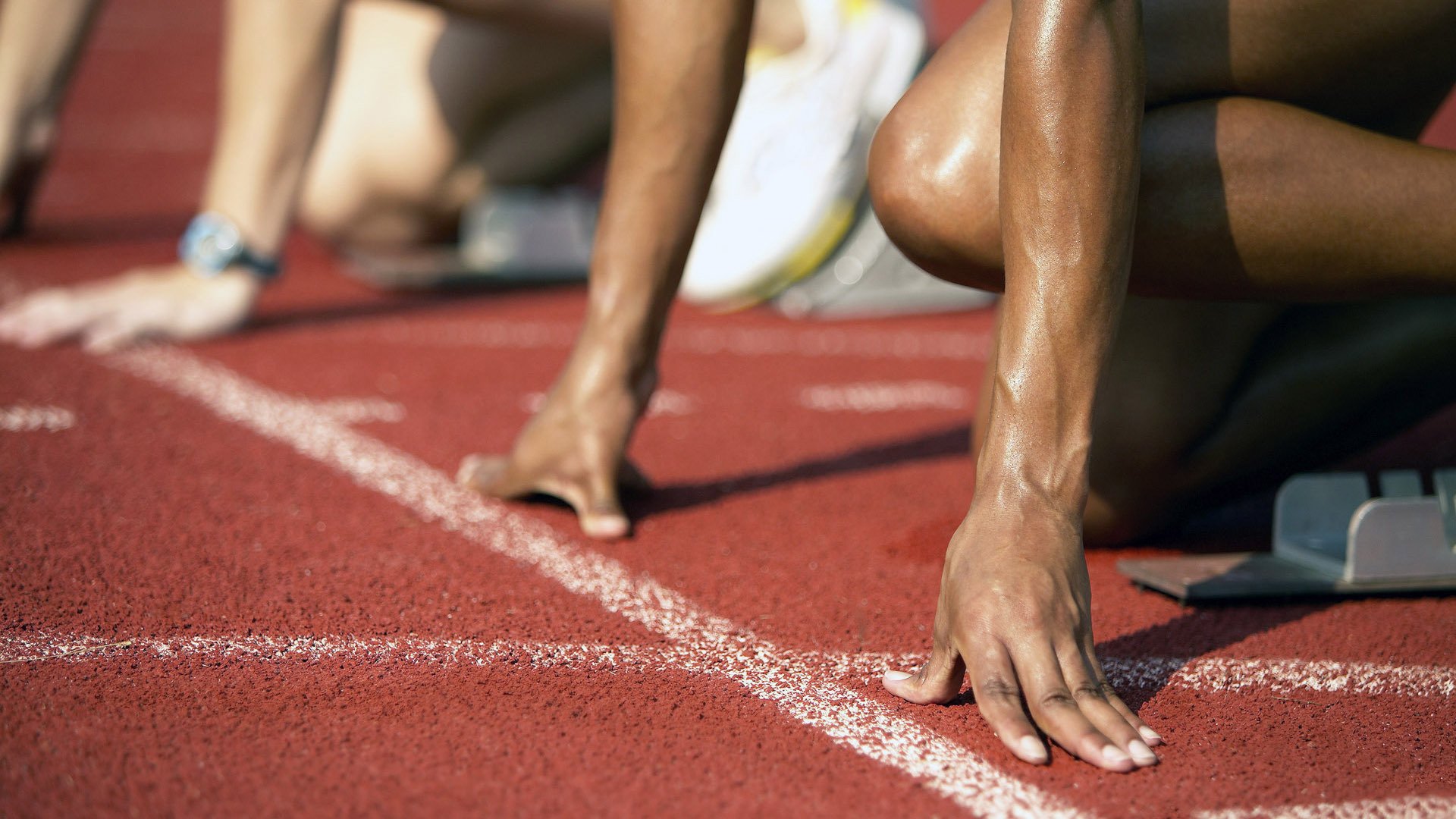 中国女篮打造多点进攻打破对手包夹,中国女篮打球